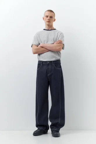 Jeans baggy con cuciture