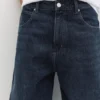 Jeans baggy dalla vestibilità comoda con stelle Jeans baggy dalla vestibilità comoda con stelle