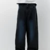 Jeans baggy spray dal taglio morbido Jeans baggy spray dal taglio morbido