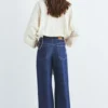 Jeans larghi con coulisse Jeans larghi con coulisse