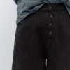 Jeans larghi con stampa laser Jeans larghi con stampa laser