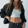 Jeans larghi con stampa leopardata e borchie Jeans larghi con stampa leopardata e borchie
