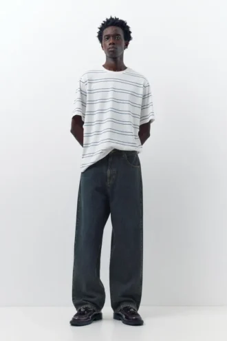 Jeans larghi dal taglio morbido Jeans larghi dal taglio morbido