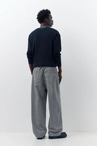 Jeans larghi dal taglio morbido
