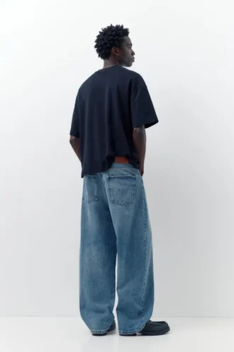 Jeans larghi dal taglio morbido