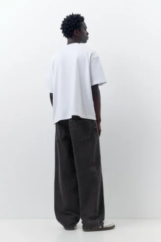 Jeans larghi dal taglio morbido
