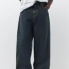 Jeans larghi dal taglio morbido Jeans larghi dal taglio morbido