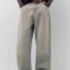 Jeans larghi dal taglio morbido Jeans larghi dal taglio morbido