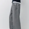 Jeans larghi dal taglio morbido Jeans larghi dal taglio morbido