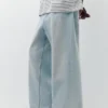 Jeans larghi dal taglio morbido Jeans larghi dal taglio morbido