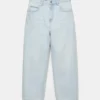 Jeans larghi dal taglio morbido Jeans larghi dal taglio morbido