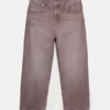Jeans larghi dal taglio morbido Jeans larghi dal taglio morbido