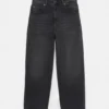 Jeans larghi dal taglio morbido Jeans larghi dal taglio morbido