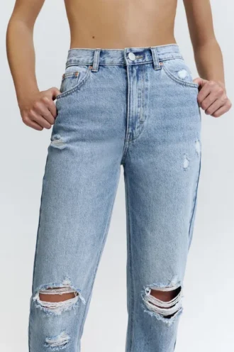 Jeans mom strappati