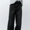 Jeans skater ricamati Jeans skater ricamati