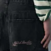Jeans skater ricamati Jeans skater ricamati
