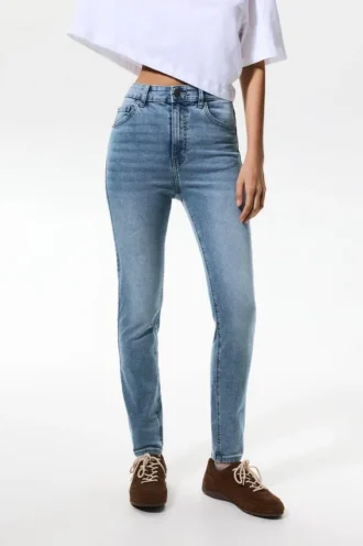 Jeans skinny a vita alta