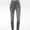 Jeans skinny a vita alta Jeans skinny a vita alta