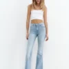 Jeans skinny a zampa Jeans skinny a zampa