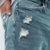 Jeans skinny strappati Jeans skinny strappati