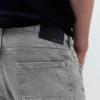 Jeans skinny strappati Jeans skinny strappati