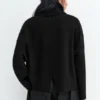 Maglione a collo alto in morbida maglia