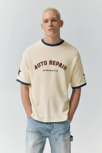 Maglione a maniche corte con stampa in stile pantaloncini