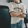 Maglione a maniche corte con stampa in stile pantaloncini