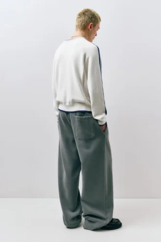 Maglione a righe con ricamo STWD