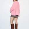 Maglione rosa a girocollo Maglione rosa a girocollo