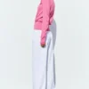 Maglione rosa con scollo a V Maglione rosa con scollo a V
