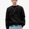 Maglione strappato con frange Maglione strappato con frange