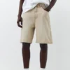 Pantaloncini in denim dalla vestibilità comoda e ampia Pantaloncini in denim dalla vestibilità comoda e ampia