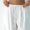 Pantaloni a cavallo basso con elastico in vita Pantaloni a cavallo basso con elastico in vita