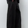 Pantaloni a gamba dritta con cuciture Pantaloni a gamba dritta con cuciture