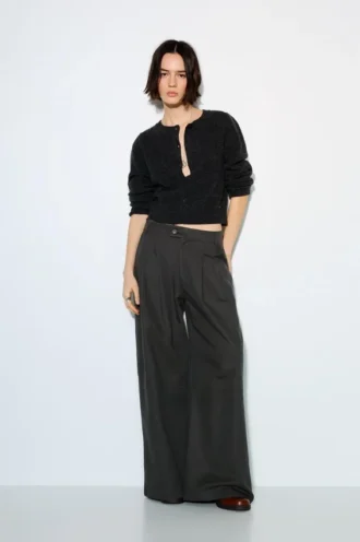Pantaloni a gamba larga con doppia pince