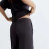 Pantaloni a gamba larga morbidi al tatto Pantaloni a gamba larga morbidi al tatto
