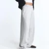 Pantaloni da tuta a zampa Pantaloni da tuta a zampa