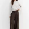 Pantaloni eleganti con pinces Pantaloni eleganti con pinces