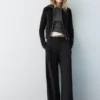 Pantaloni eleganti con pinces Pantaloni eleganti con pinces