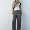 Pantaloni eleganti con pinces Pantaloni eleganti con pinces