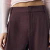Pantaloni eleganti con pinces Pantaloni eleganti con pinces