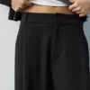 Pantaloni eleganti con pinces Pantaloni eleganti con pinces
