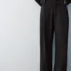 Pantaloni eleganti con pinces Pantaloni eleganti con pinces