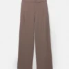 Pantaloni eleganti con pinces Pantaloni eleganti con pinces