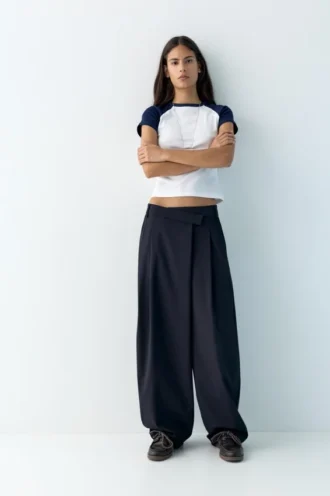 Pantaloni eleganti con vita incrociata