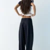 Pantaloni eleganti con vita incrociata Pantaloni eleganti con vita incrociata