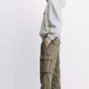 Pantaloni jogger comodi con tasche multiple Pantaloni jogger comodi con tasche multiple