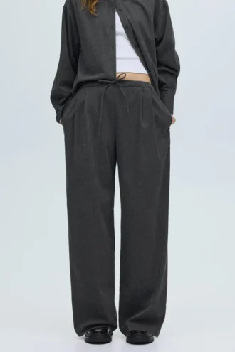 Pantaloni jogger gessati