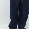 Pantaloni jogger in denim a righe Pantaloni jogger in denim a righe